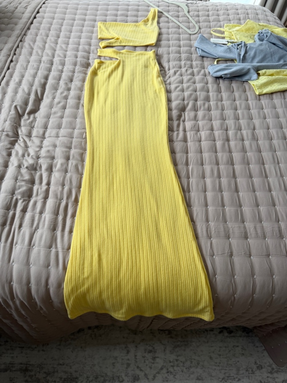 Silhouette Yellow Ribbed Maxi Skirt and top